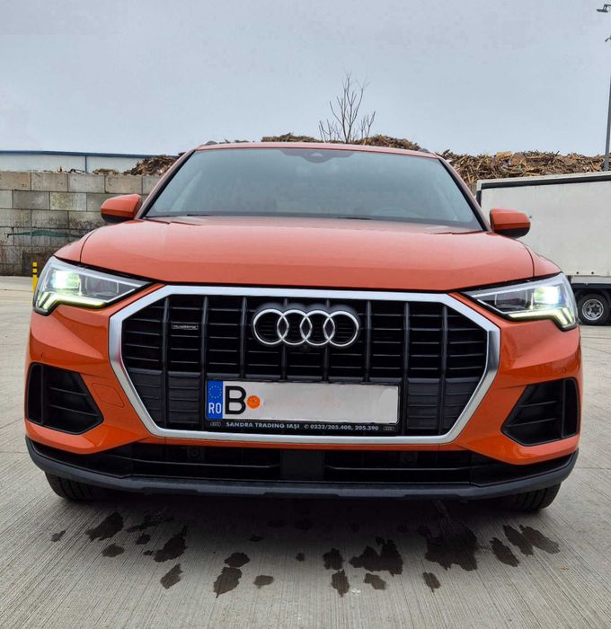 Vand Audi Q3 2.0 35 TDI quattro S tronic S Line 2021 unic proprietar.