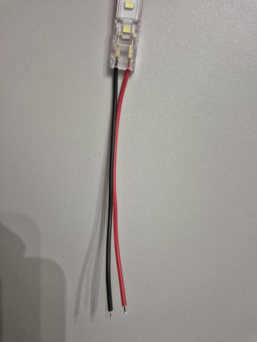 5m Banda cu led alimentata direct la 220v alb rece neutru alb cald