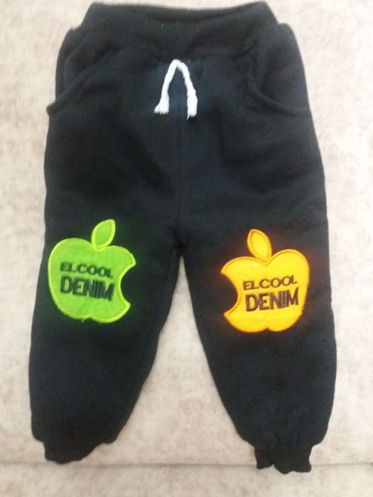 Срочно.Штаны с  меховым начесом на мальчика от 8 мес до 1,5 года.