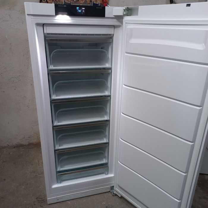 Masini de Spalat Rufe Uscatoare Rufe
