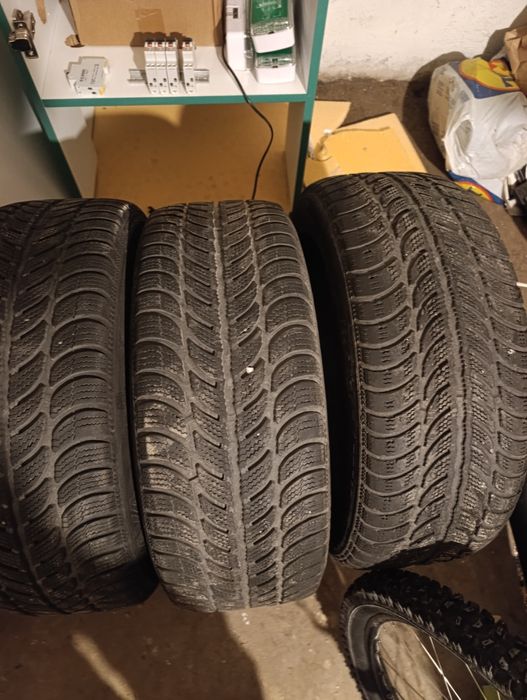 Anvelope iarna 205-55-16