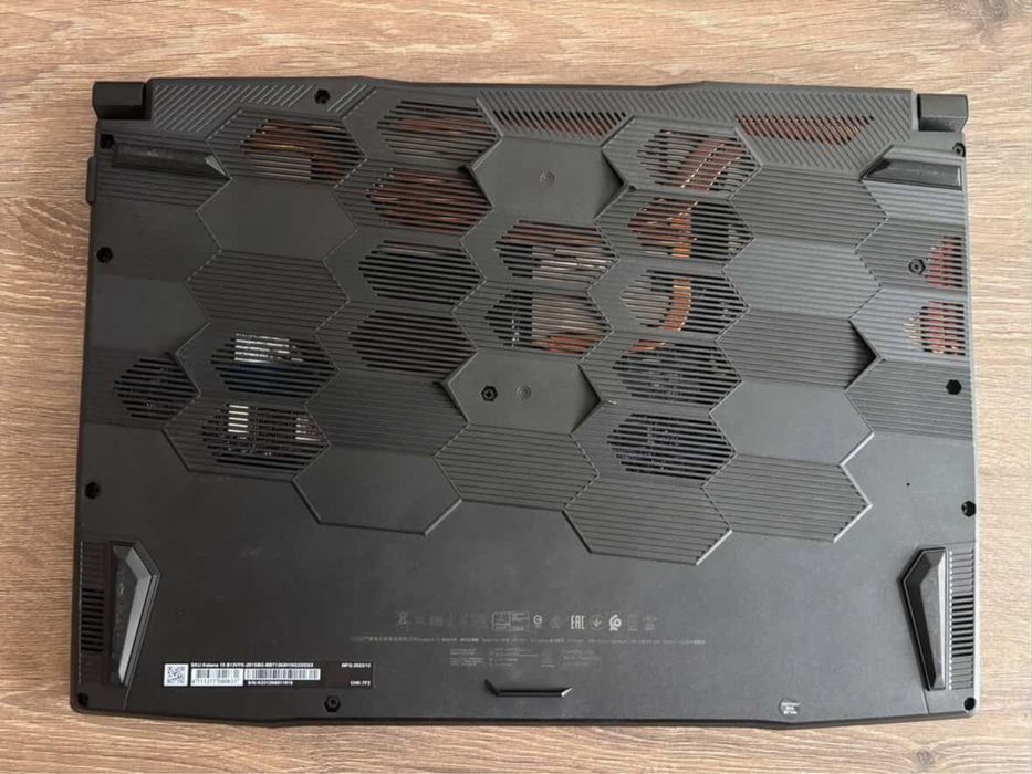 Геймърски лаптоп Katana 15 B13V