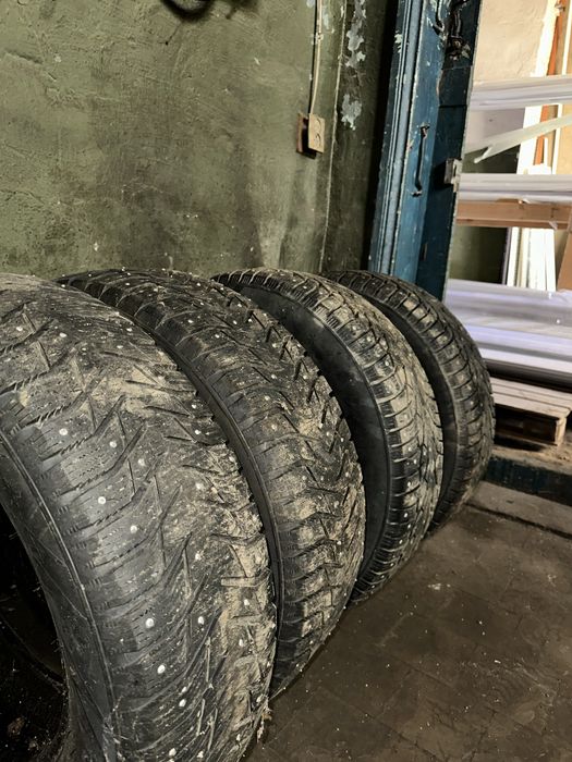Продам резину 225/70/16
