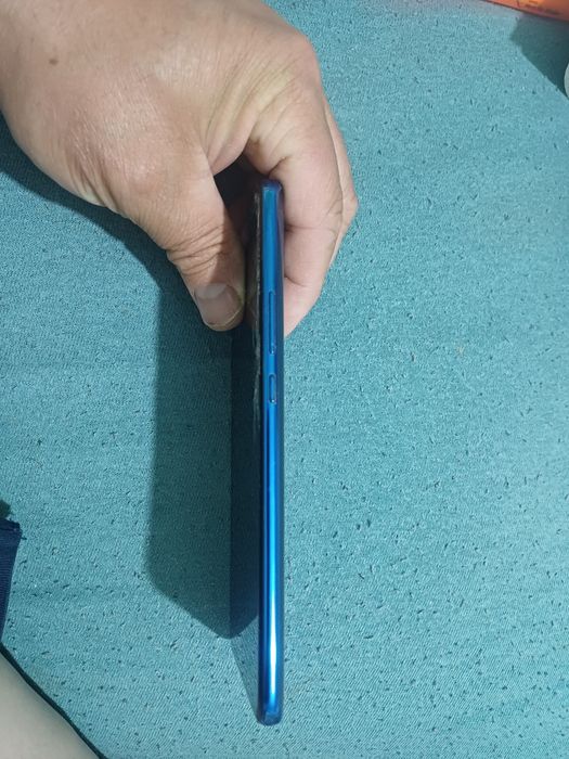 Huawei P Smart Z STK-LX1 cu displayul spart. Placa este buna