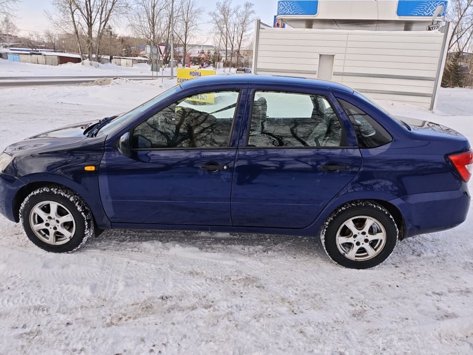 Продам машину Lada granta 2013 8 клоп