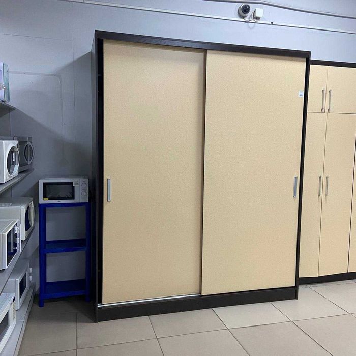 БУ Шкаф купе в хорошем состоянии. Бесплатная доставка!