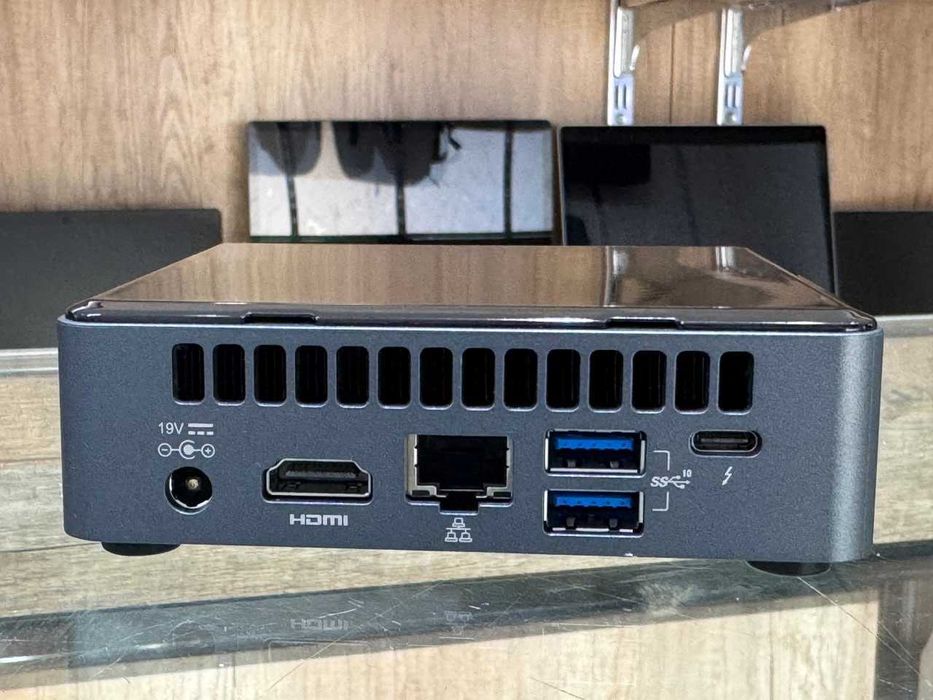MiNi PC intel NUC10FNK Core i7-10710U ram 16 ssd 256m2
