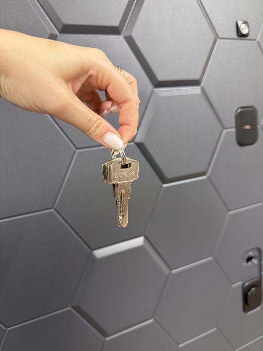 Продам дверь Luxor 2МДФ 3Д (860мм) левая