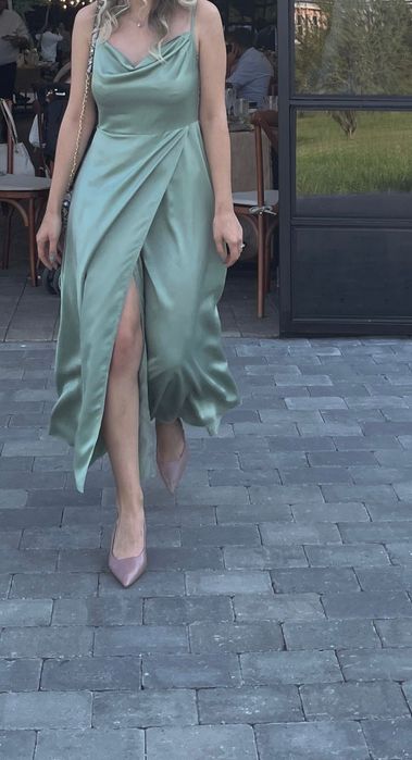 Rochie eleganta verde deschis