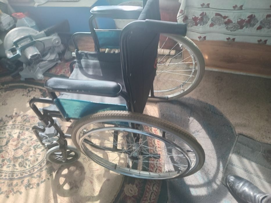 Инвалидный коляска