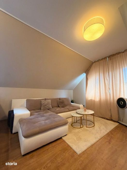 Apartament 3 camere cu scara interioara