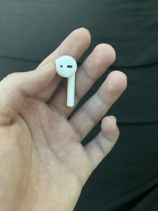 Air pods 2 utilizate de cateva ori