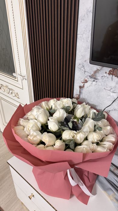 51 шт розы,новые,свежие!