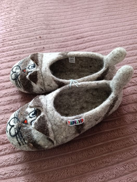Натуральные войлочные тапочки