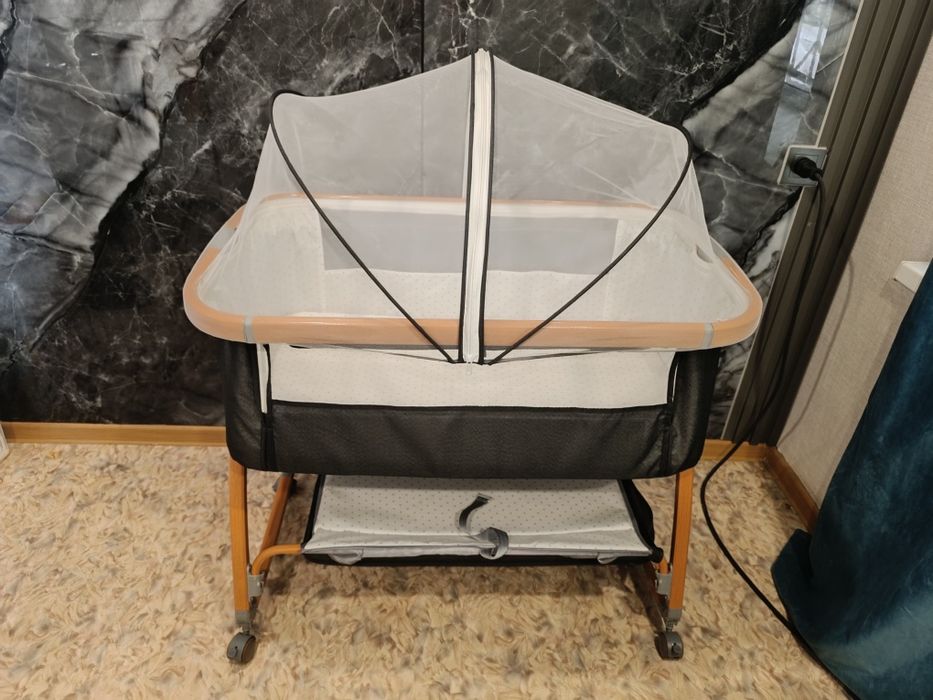 Продаю детскую кроватку