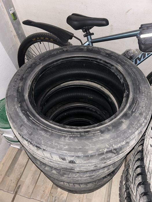 Продам шины 205/60/16