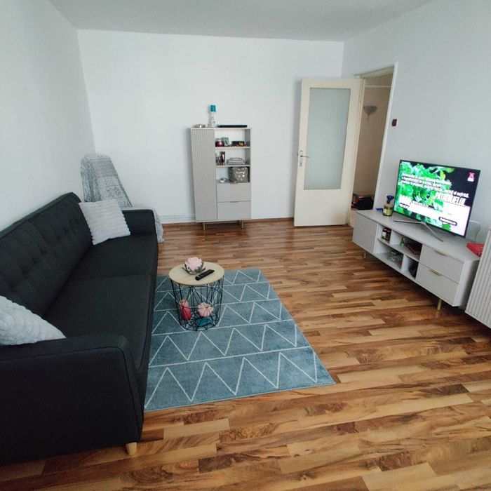 Apartament cu patru camere  in zona Almasului