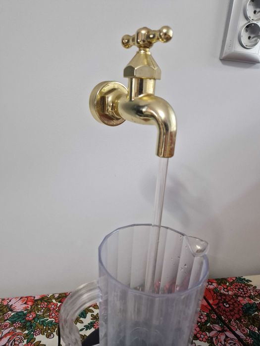 Магическа чешмичка-лампа с променящи се цветове