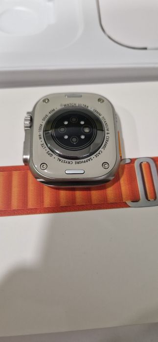 *Apple Watch Ultra Gen 2 * Оранжев и черен цвят на каишката*