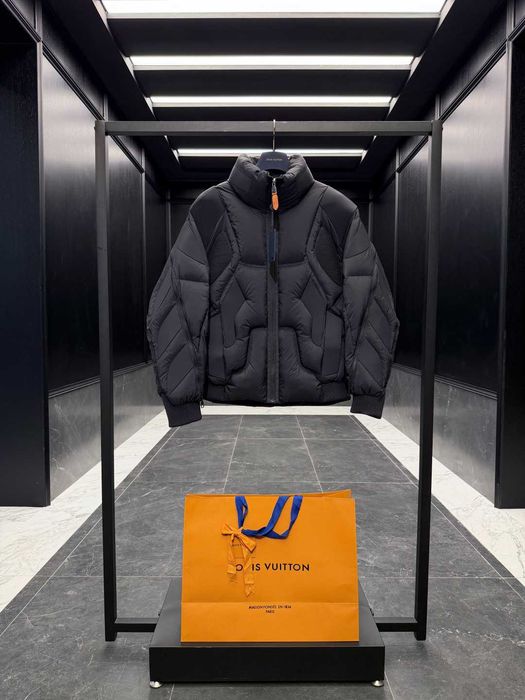 Geaca Louis Vuitton - calitate premium prezentare completa