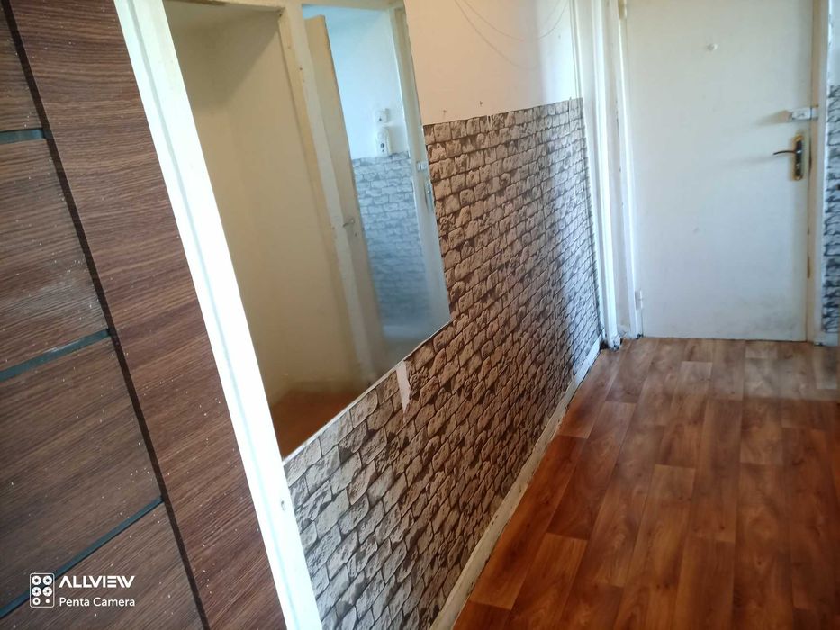 Inchiriez apartament doua camere Ploiesti , zona Vest.