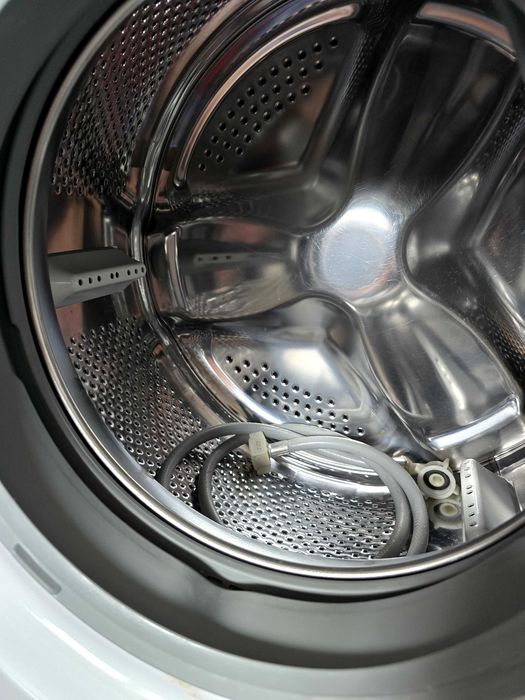 Немска пералня използвана е една година