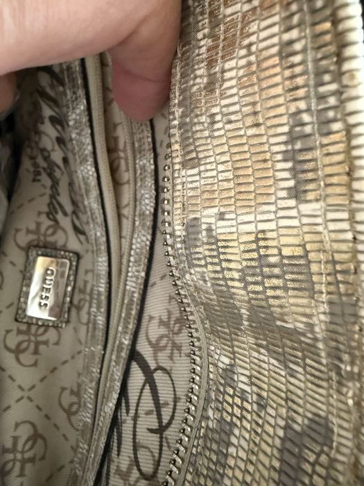 Чанта нa GUESS лимитирана колекция