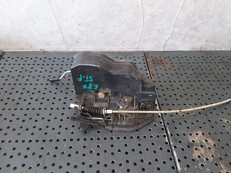 Broasca usa stanga fata bmw seria 1 e87 7154623