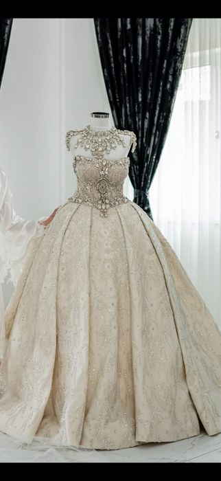 Rochie mireasa printesa cu trena si pietre pe corset Turcia -  Hasret Moda