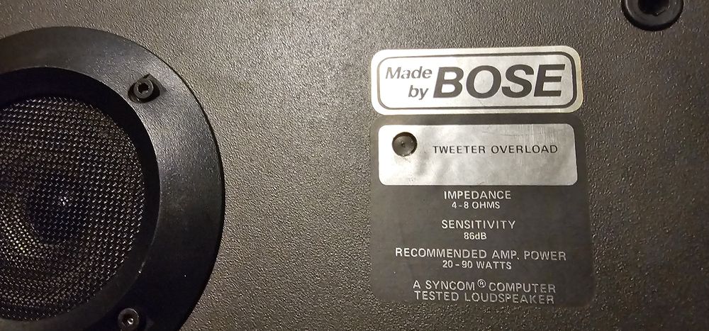 Studiocraft 400 ST by Bose sau Bose ML 4 boxe audio pe 3 cai