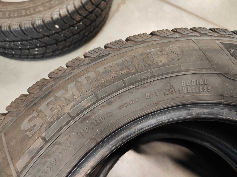 4бр.зимни гуми 225/65/16C Semperit