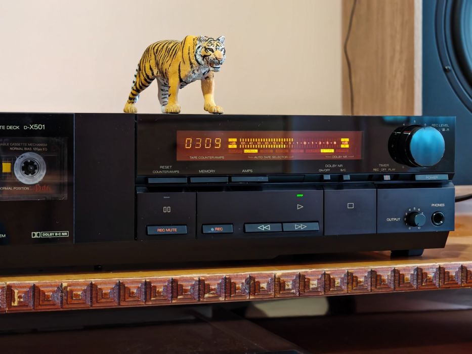 Sansui D-X501. Deck valoros, superb. Estetică de raft. Preț fix !