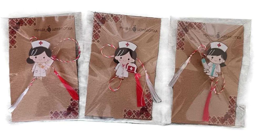 Мартеница брошка