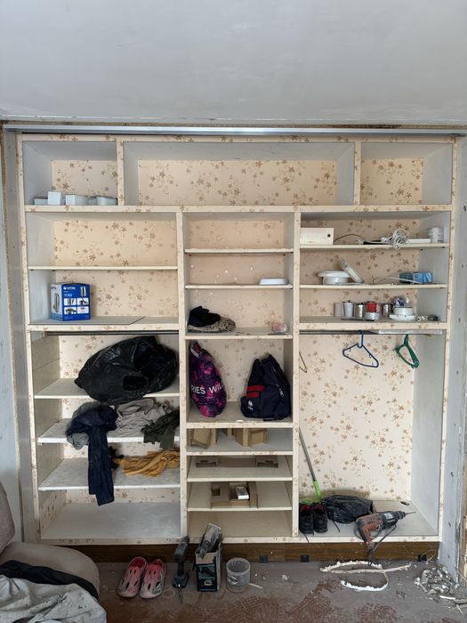 Продам шкаф-купе с дверями и механизмом