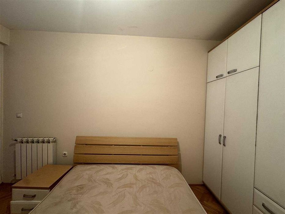 Дава се под наем Тристаен апартамент в Пловдив, Западен - 79 кв.м за 438.6 € - Снимка #9