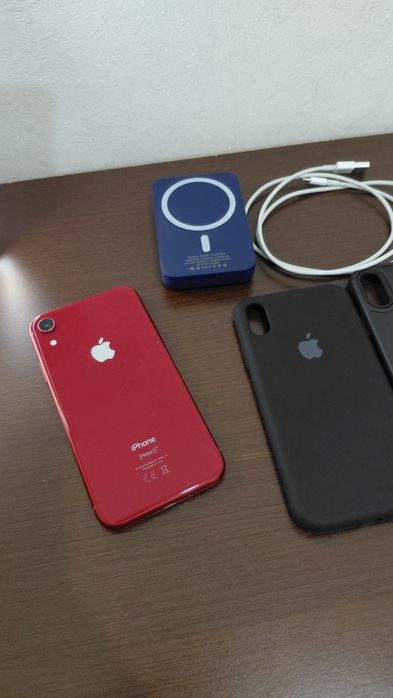 iPhone XR 128gb в хорошем состоянии