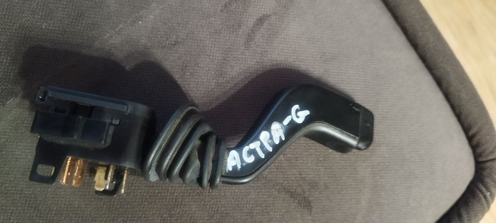 Лост за мигачи от Астра g