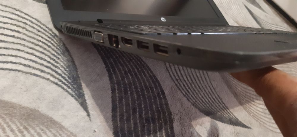 Laptop Hp 250 G4     ssd 240Gb    ram4G