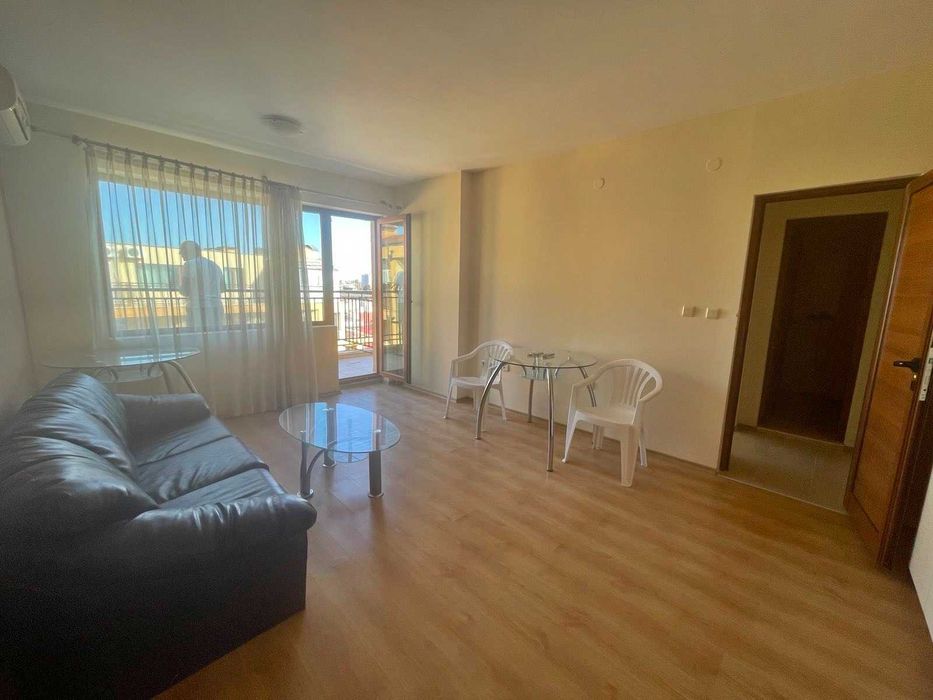 Продава се Двустаен апартамент в к.к. Слънчев бряг - 68 кв.м за 1028 €/кв.м - Снимка #1