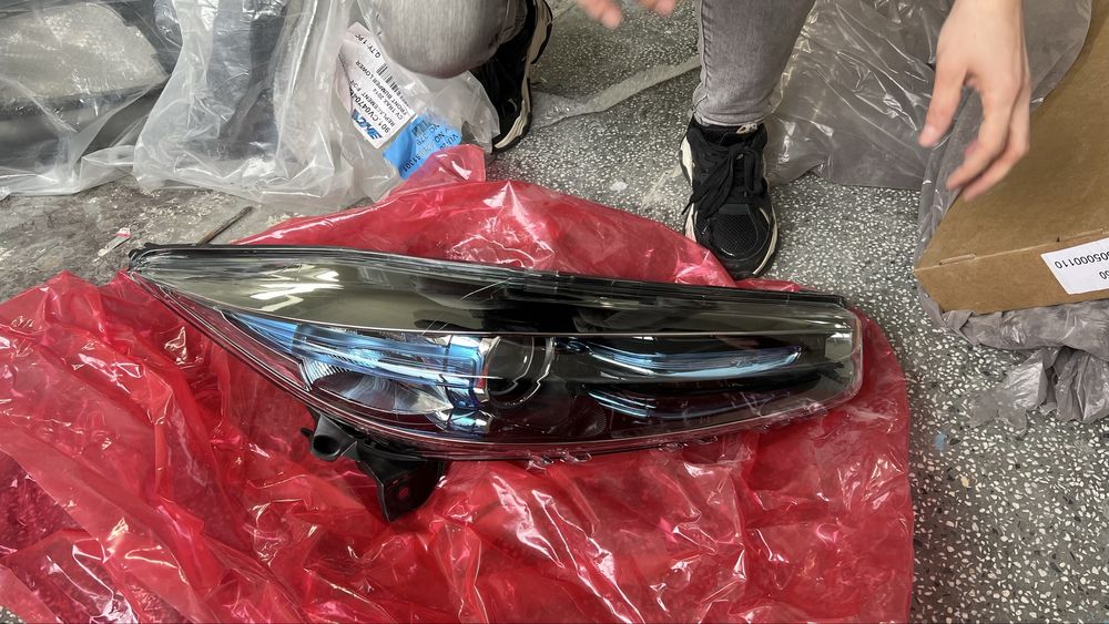 Оригинален фар Рено Зое 2017