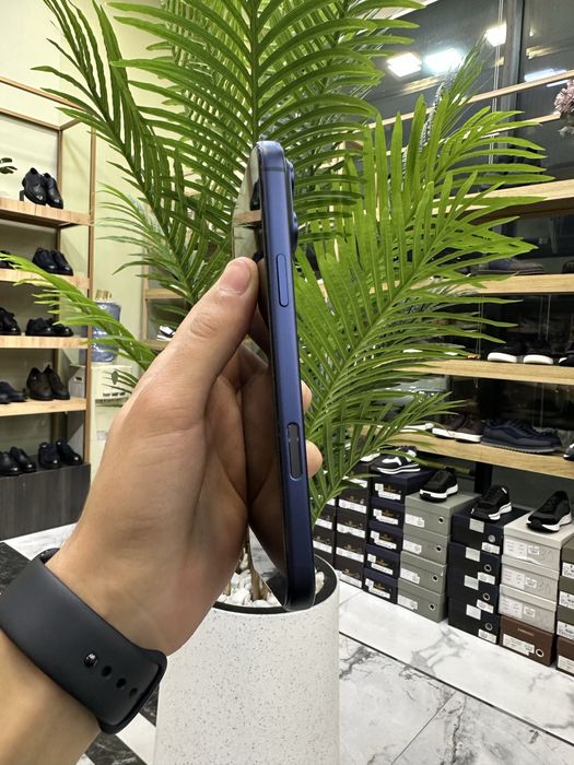 Iphone 17 pro max 100% yomks sim