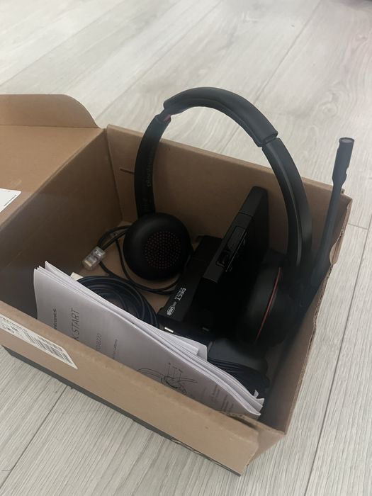 Casti Call Center Plantronics Savi 8220 / W8220