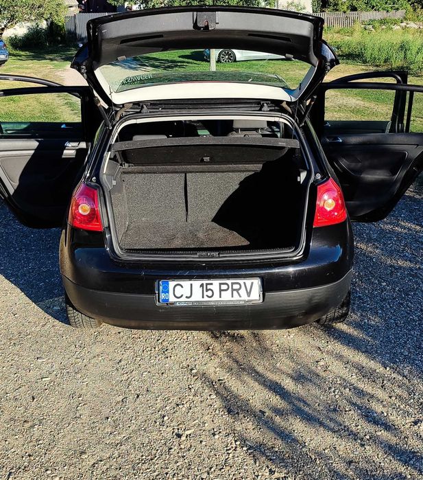Volkswagen Golf 5 | 2005 | 1.6 MPI 102cp Benzină | Stare Impecabila !