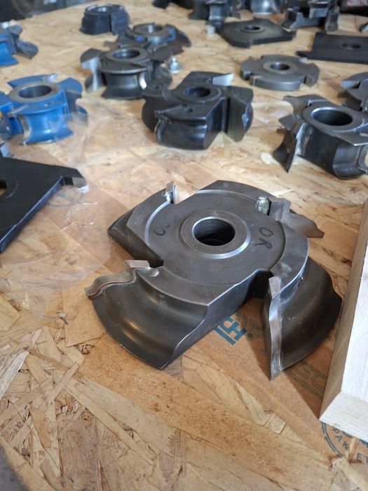 Lot 25 Freze pentru tamplarie originale