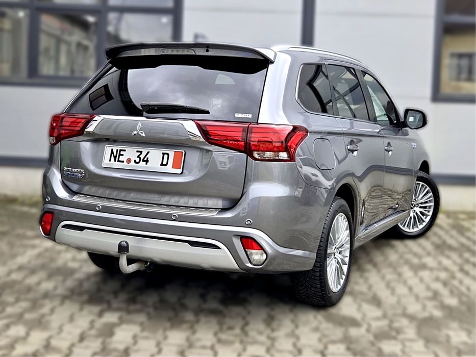 Mitsubishi Outlander GT 2020 | Plug-in Hybrid | Automat | 4x4 | Noul Facelift | Full Extra | Editie Instyle GT Line | 114.000km | GARANTIE 2 ANI !!!