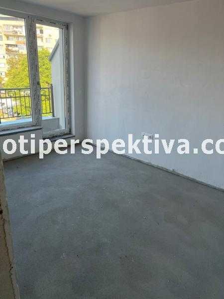 Продава се Тристаен апартамент в Пловдив, Кючук Париж - 87 кв.м за 1351 €/кв.м - Снимка #2