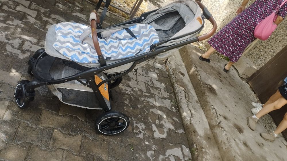 Срочно продается коляска