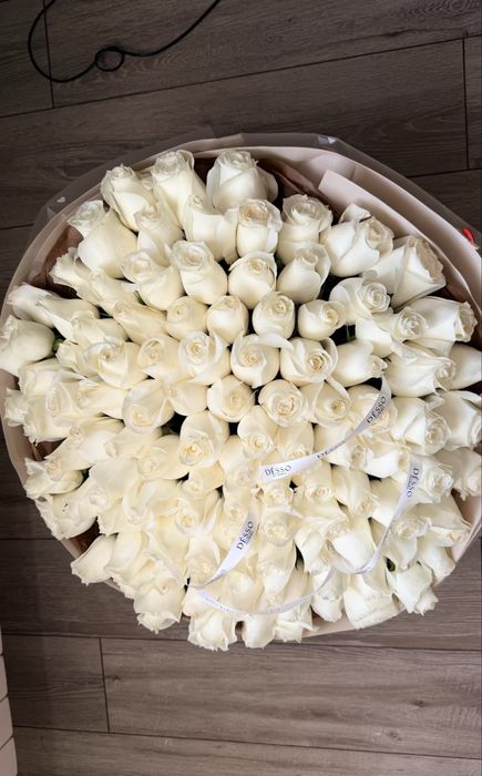 Букет белых роз