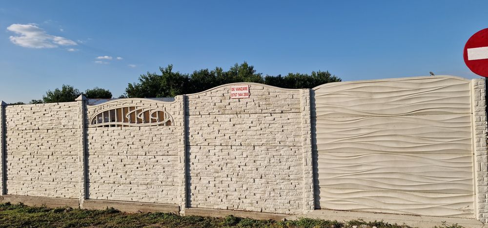 Producem și montam garduri din beton