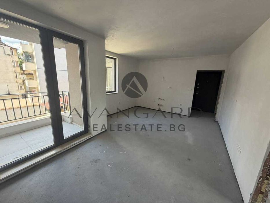 Продава се Двустаен апартамент в Пловдив, Кючук Париж - 61 кв.м за 1853 €/кв.м - Снимка #8